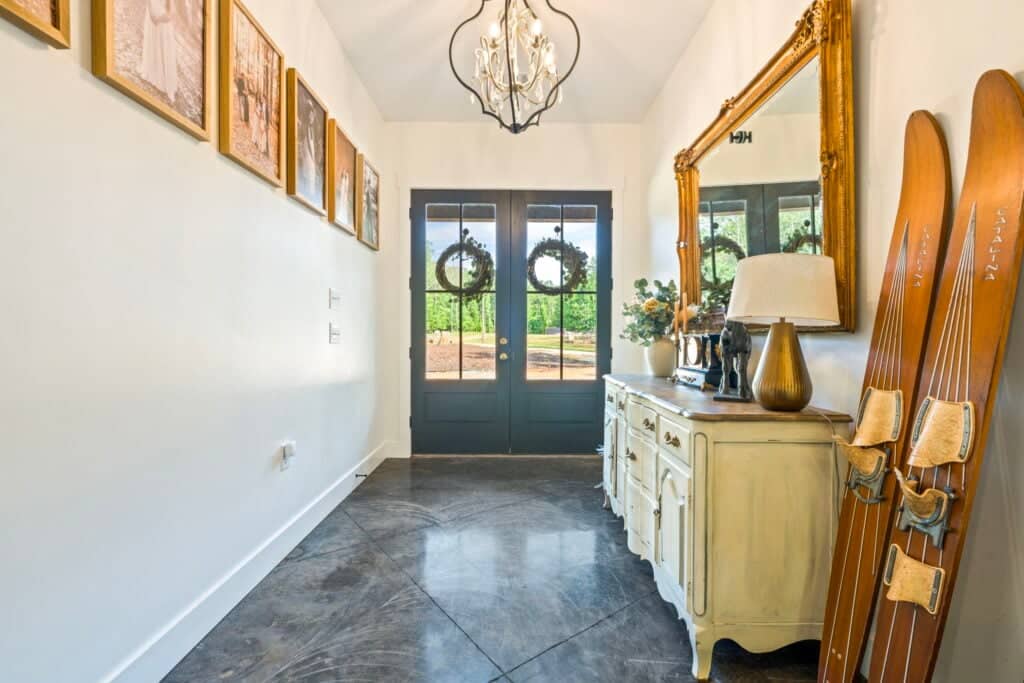 SV-5601 Kenny 4 bedroom barndominium entryway in the finished build