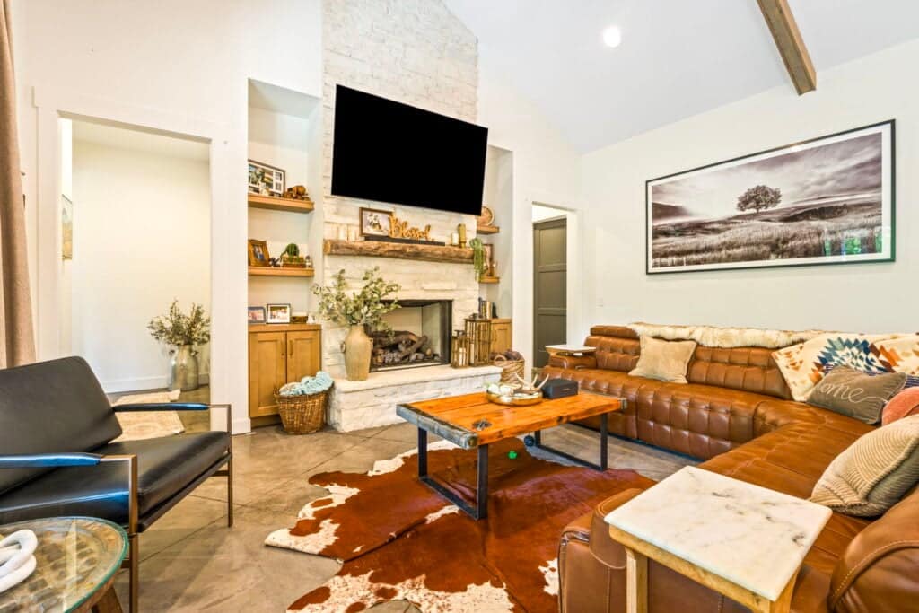 SV-5601 Kenny barndominium living room, real client build