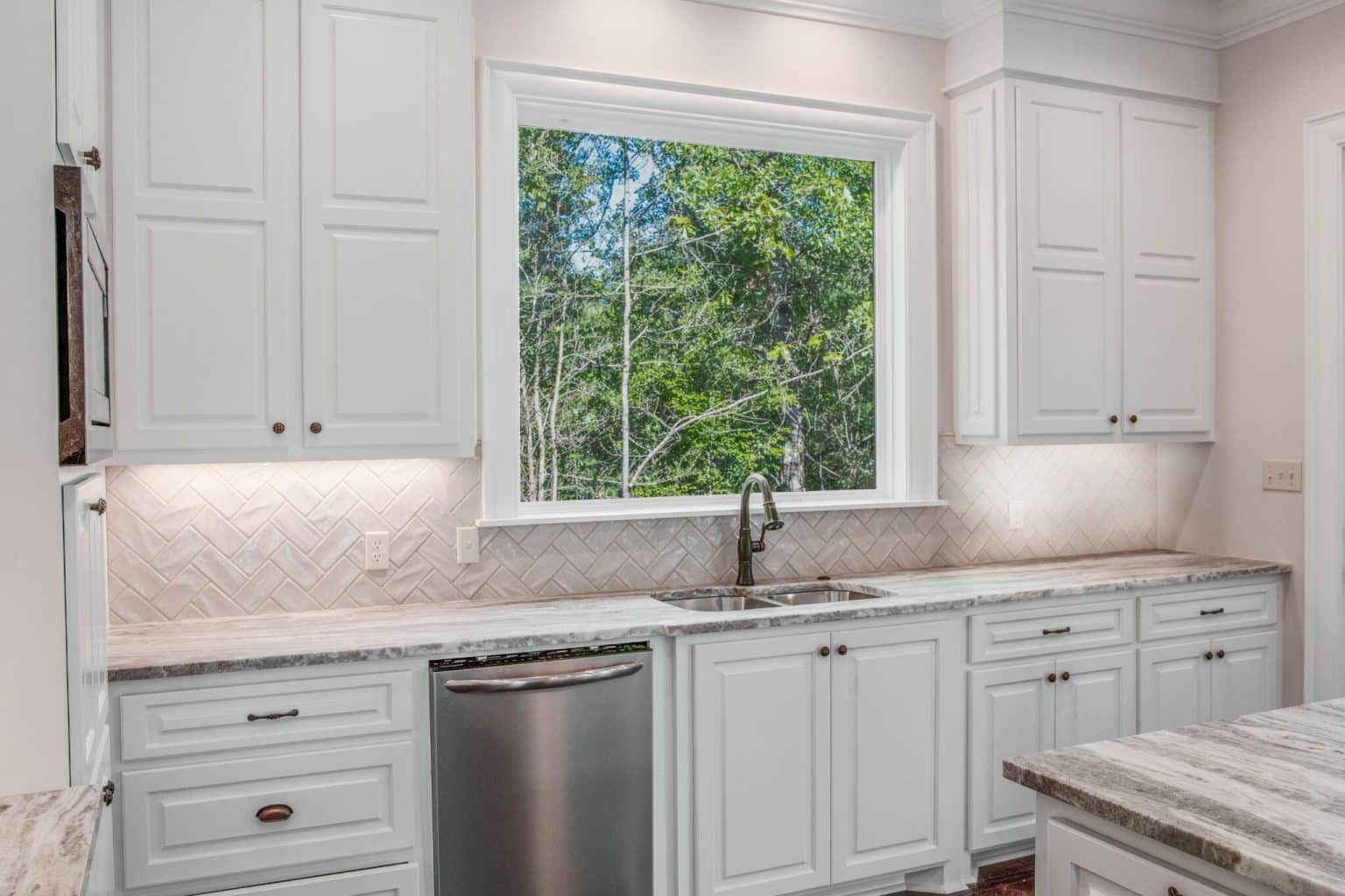 farmhouse sink