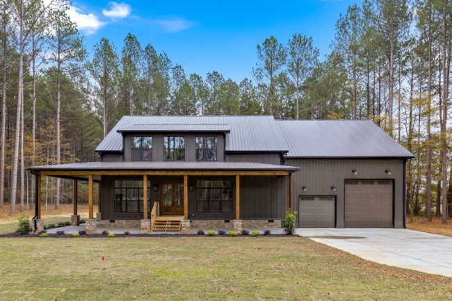 Linda HPZ-22019 barndominium completed build photo